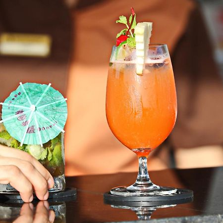 Sirin Exclusive Hotel And Residence Pattaya Bagian luar foto