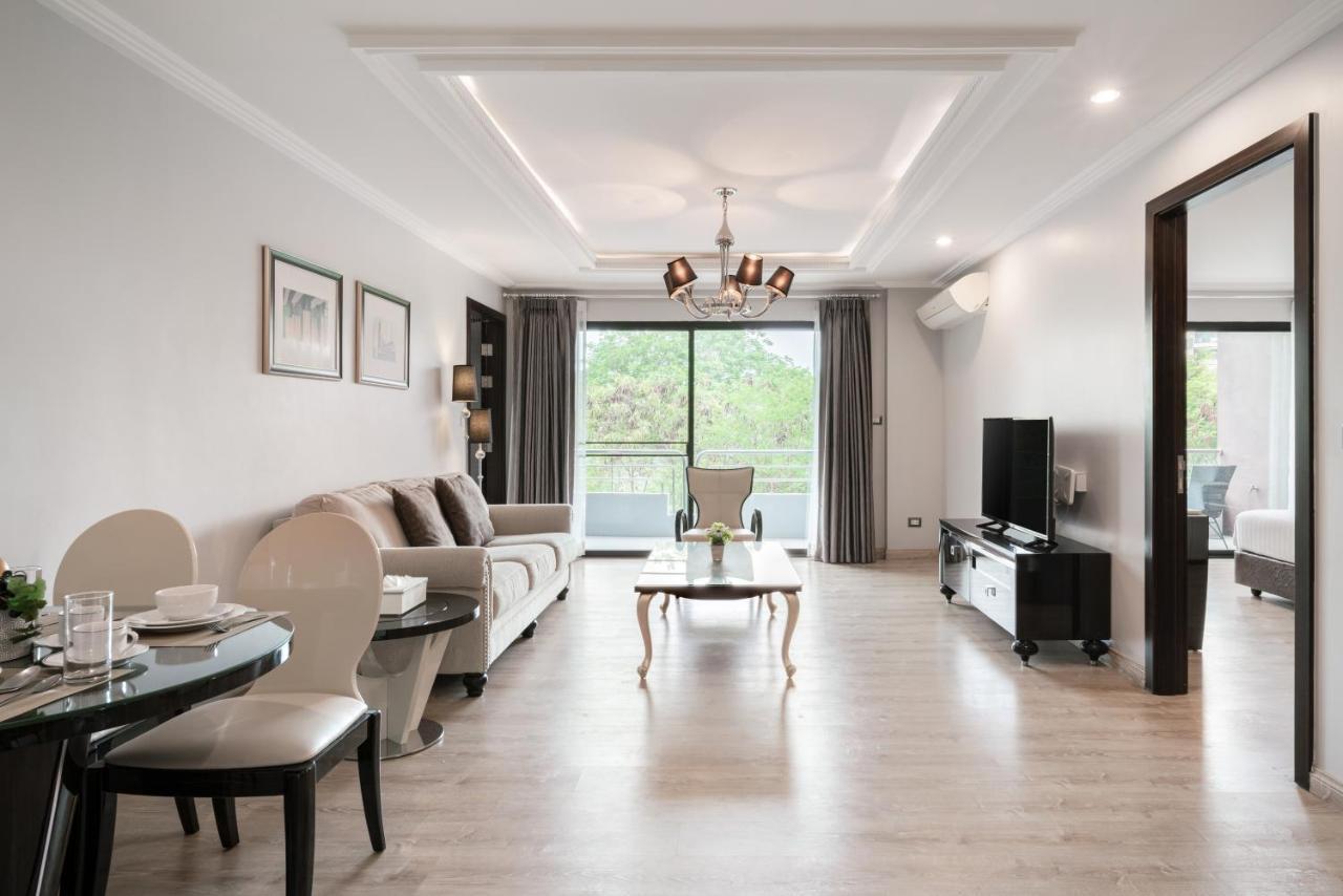 Sirin Exclusive Hotel And Residence Pattaya Bagian luar foto