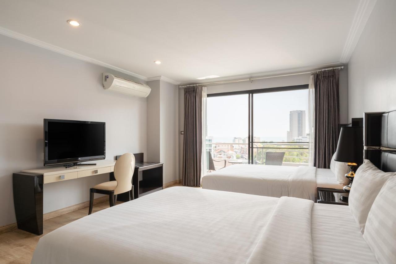 Sirin Exclusive Hotel And Residence Pattaya Bagian luar foto